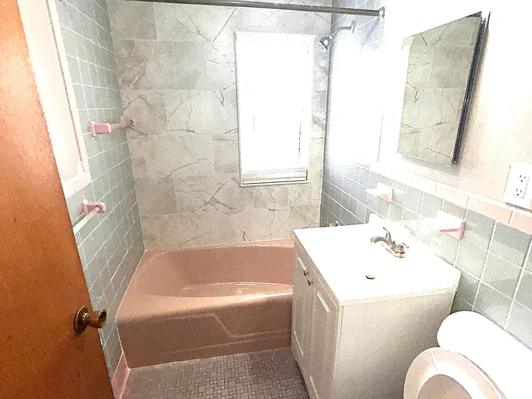 28 Curlew Rd #D — Photo 7