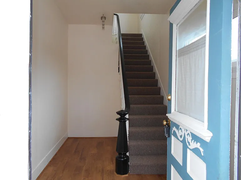 Entry way