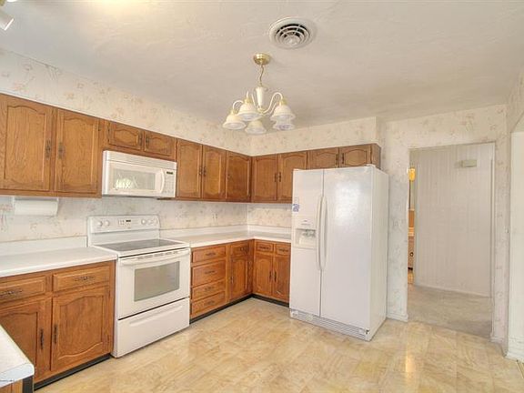 3rd image of 3A Conestoga Dr