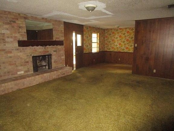 2nd image of 7440 Yolanda Dr