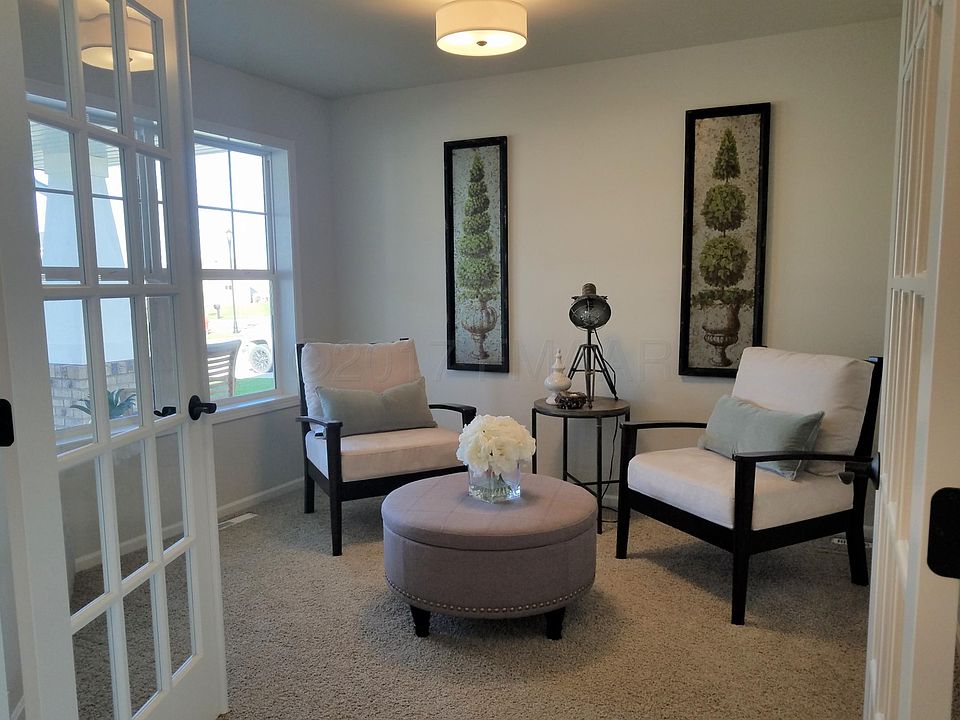 Main Floor Flex Room