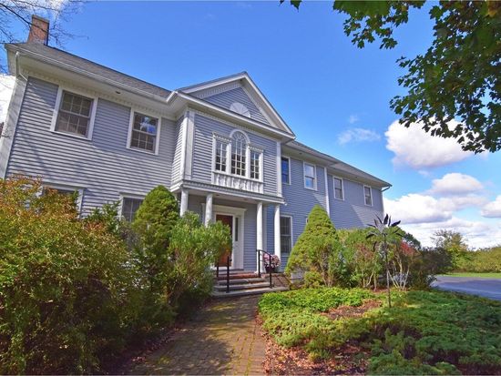 1 Deerfield Drive, South Burlington, VT 05403