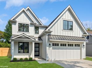 131 Washington St, Glenview, IL 60025