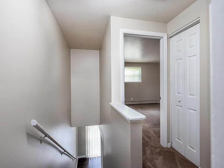 1 Gordon Pkwy — Photo 8