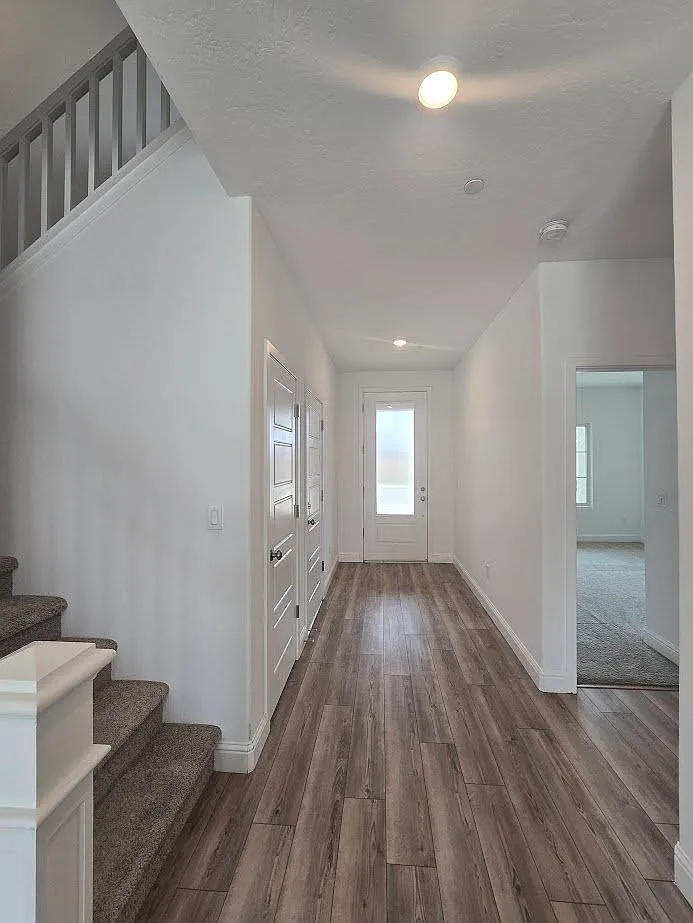 5 bed, 2348 sqft, $2,800 — Photo 4