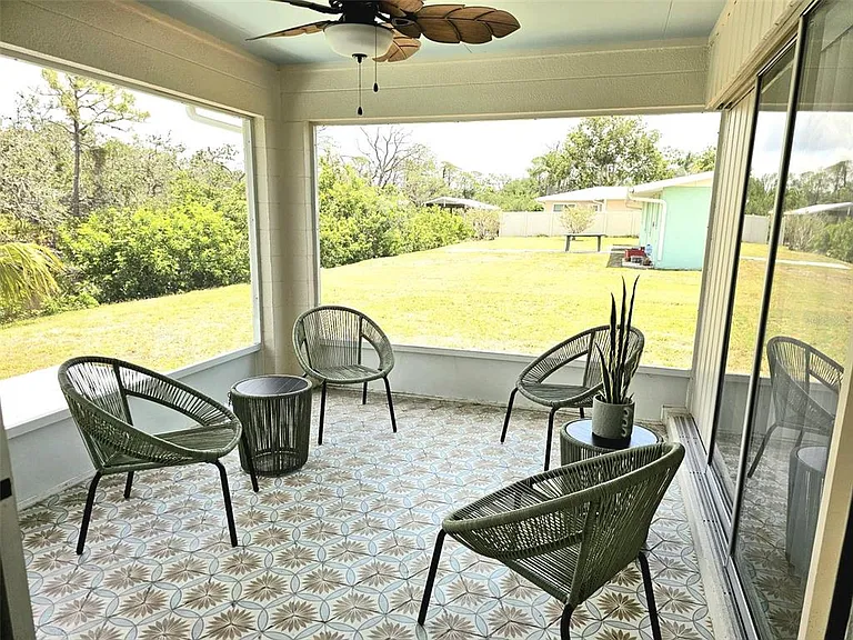 460 Creek Lane Dr — Photo 22