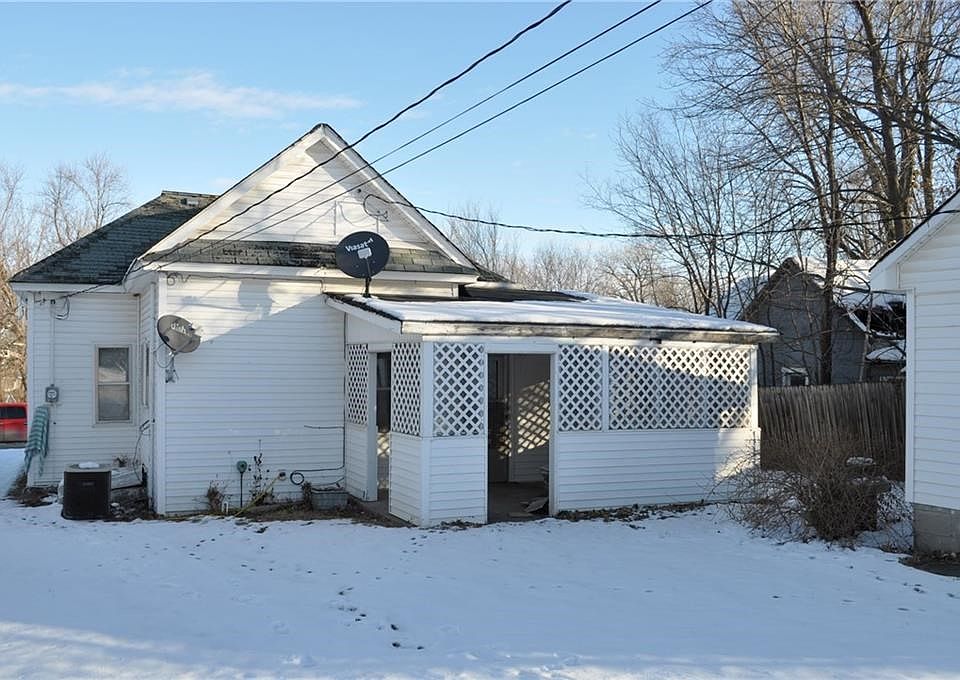 1st image of 502 W Vermont St