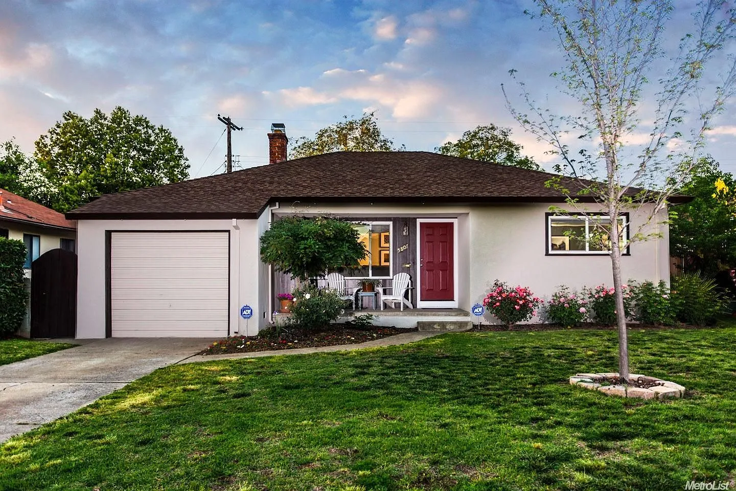 5807 Raymond Way photo 1