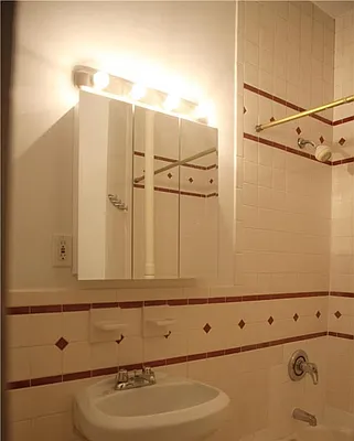 Rented by Weichert Manhattan Midtown | media 31