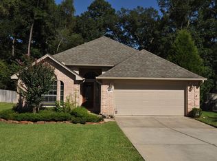 10560 Parkside Dr, Willis, TX 77318