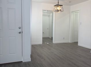 8501 Raymond Ave, Los Angeles, CA 90044