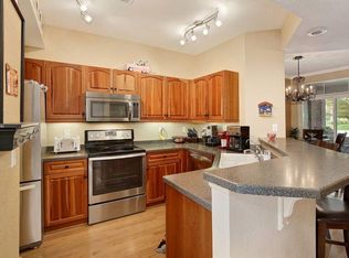 6404 Silver Mesa Dr UNIT E, Littleton, CO 80130