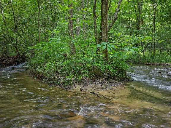 94th image of 740 Little Rock Creek Rd