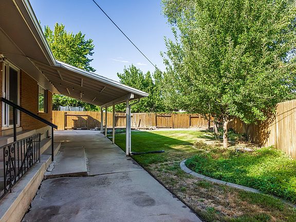 5th image of 6284 S Jamestown Cir