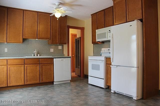 1st image of 2625 N Mossman Dr
