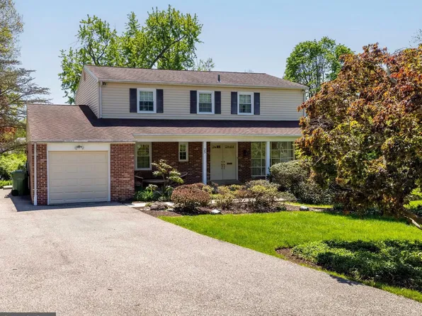 25 Powers Pl, Dresher, PA 19025