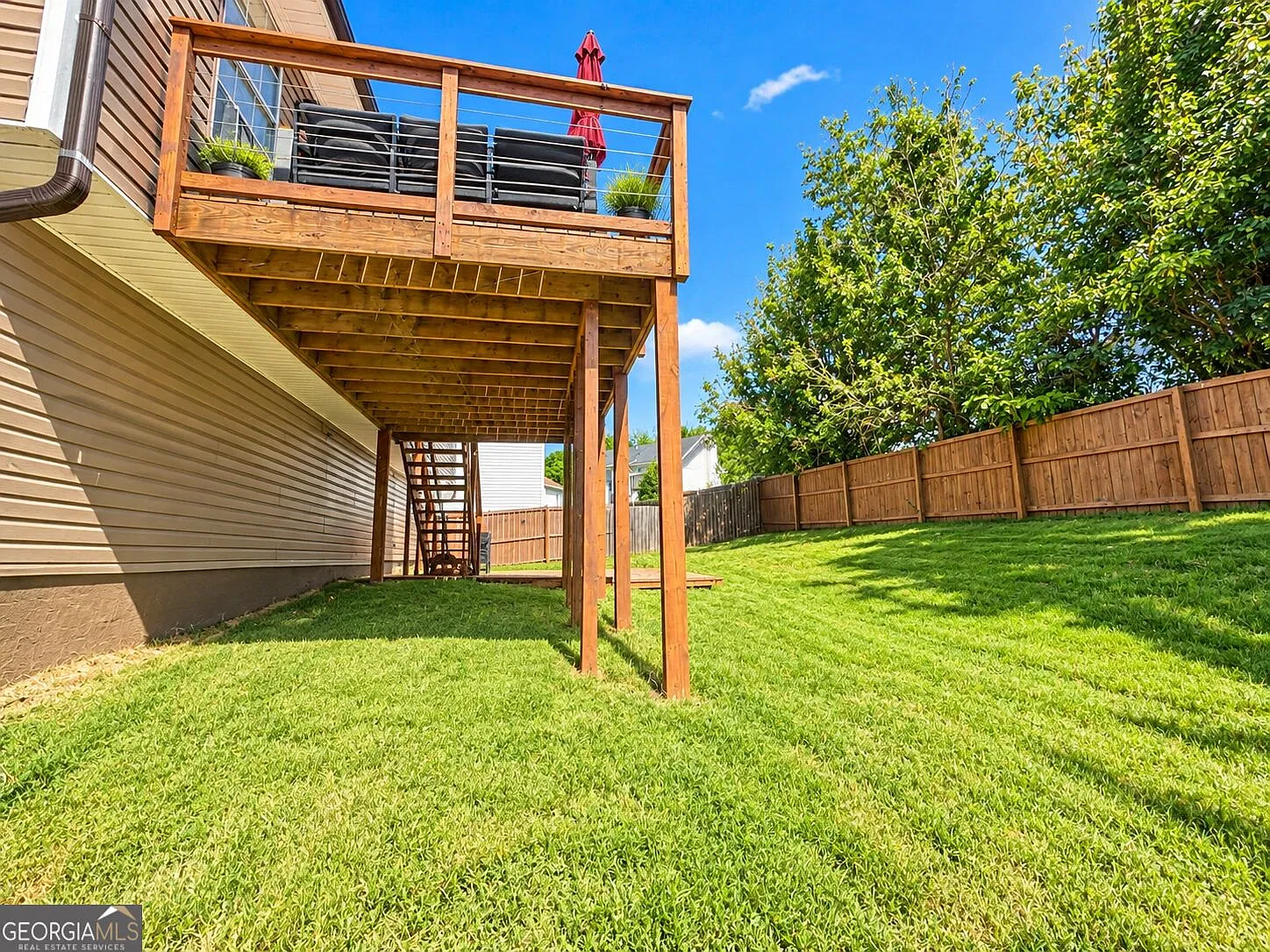 4 bed, 3.0 bath, 1300 sqft, $2,200 — Photo 4