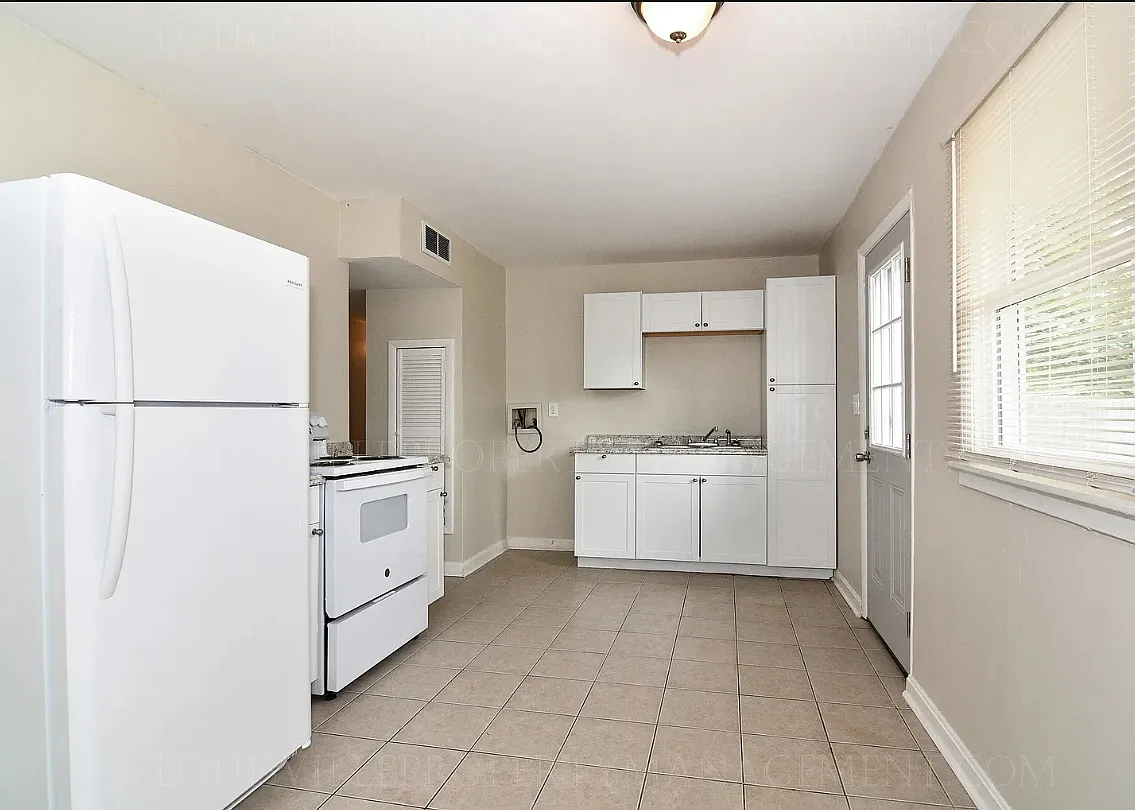 Building Photo - 5117 Alba Way