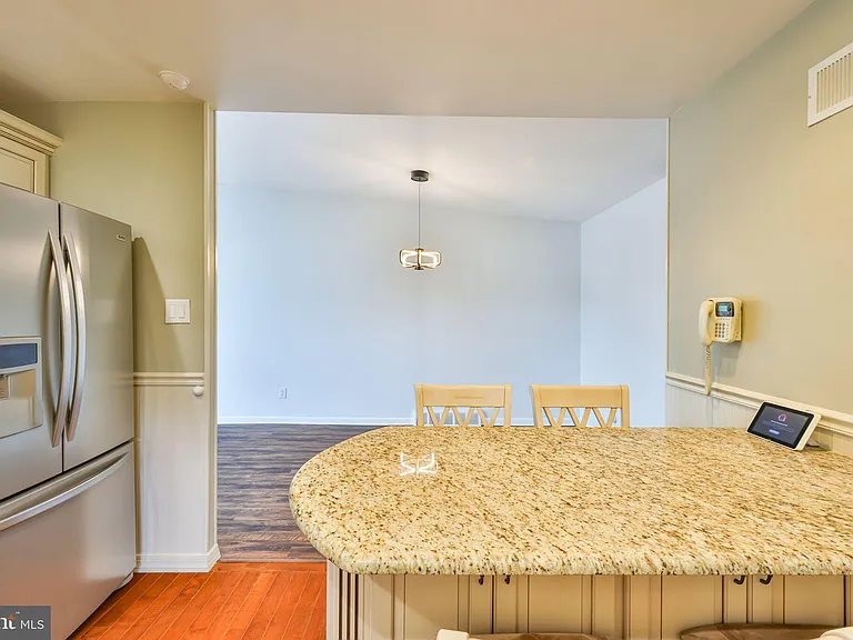 9898 Wistaria St — Photo 12