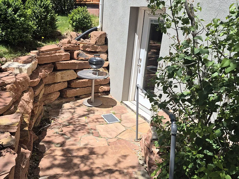 8909 Saddleback Rd — Photo 13