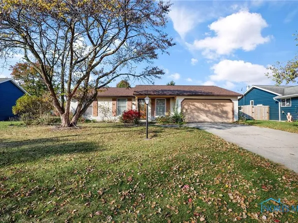 50 Bordeaux Dr, Napoleon, OH 43545