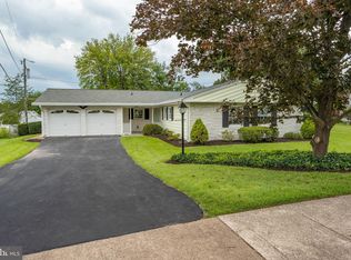 4232 Peekskill Ln, Fairfax, VA 22033