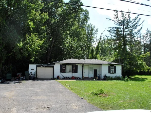 6590 Kirkville Rd, East Syracuse, NY 13057