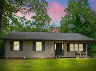 324 Woodland Dr, Seneca, SC 29678