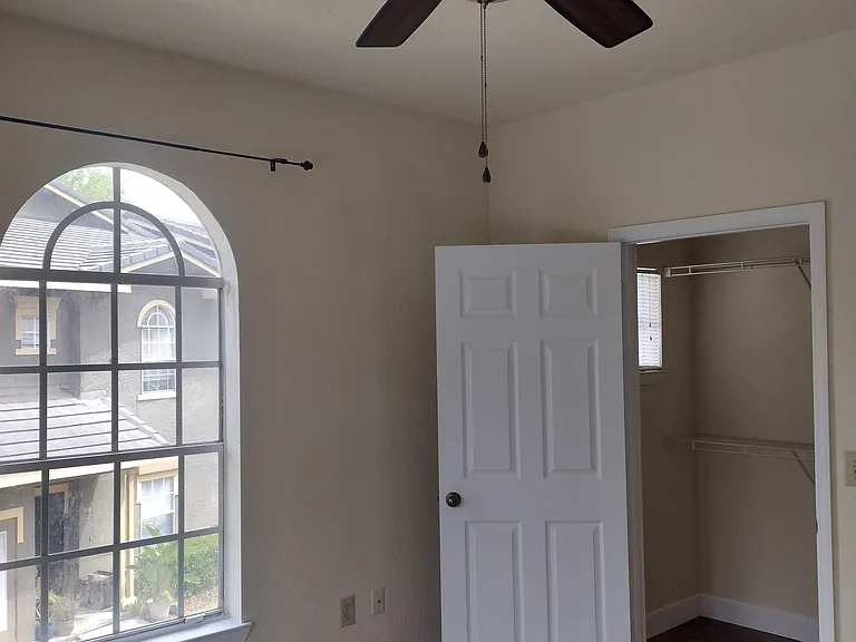 Guest bedroom