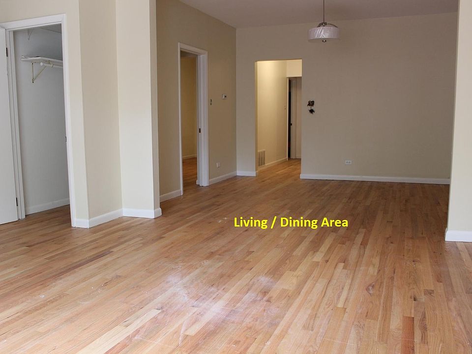 Living Dining Area
