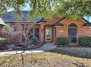 1024 E Springhill Dr, Burleson, TX 76028