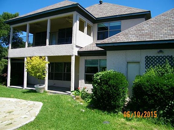 3rd image of 160 Oakwood Ct