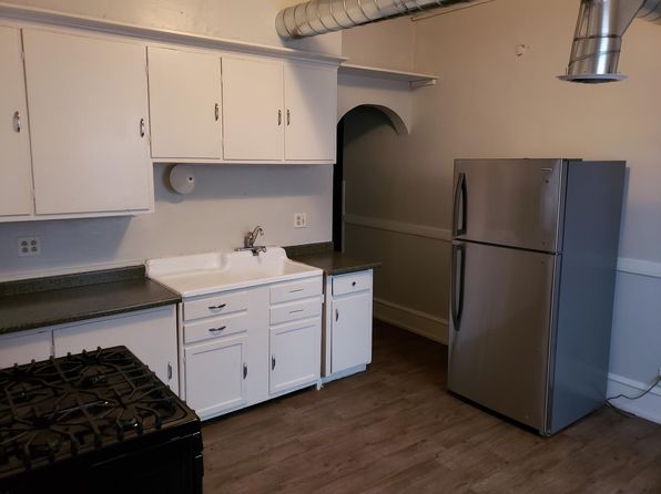 1224 N Main St APT 3