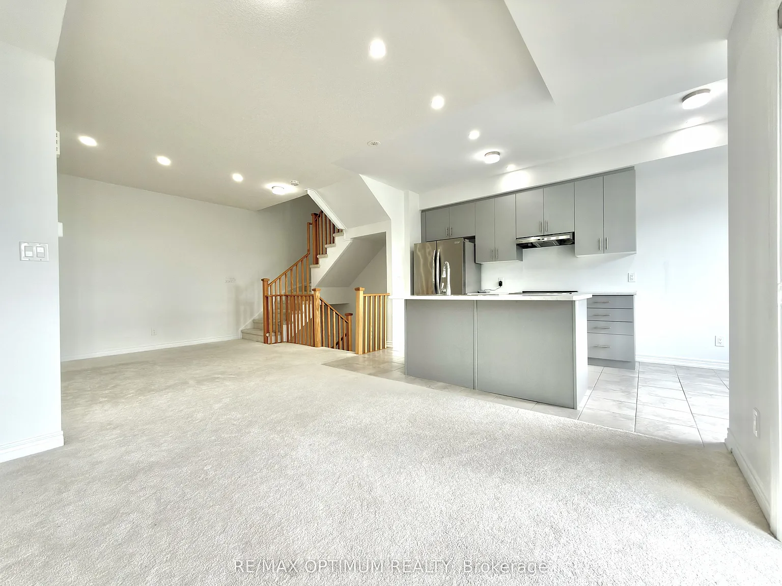 3 bed, $2,200 — Photo 3