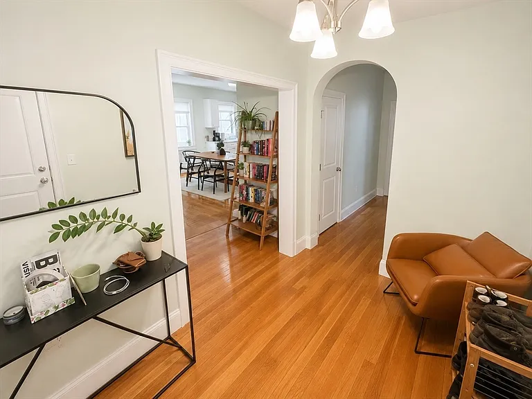 94 Josephine Ave #1 — Photo 2