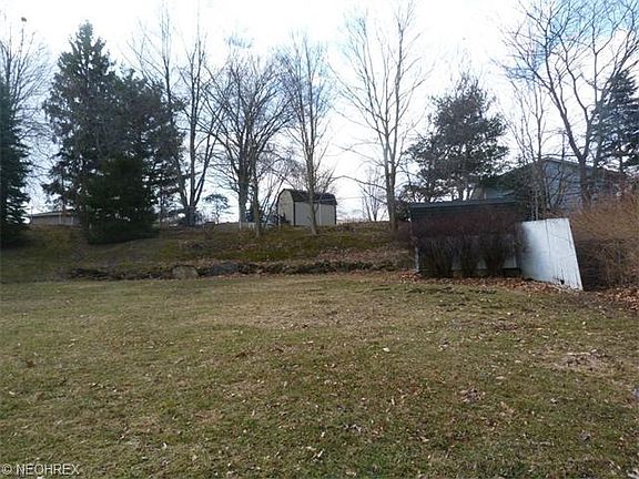 3rd image of 3646 Argonne Ave