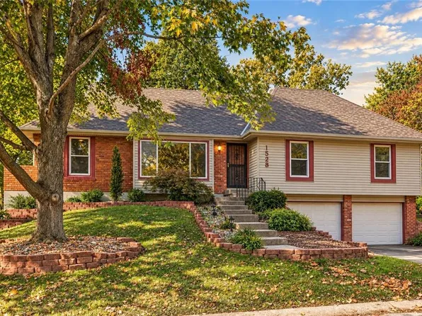 1528 NE 99th St, Kansas City, MO 64155