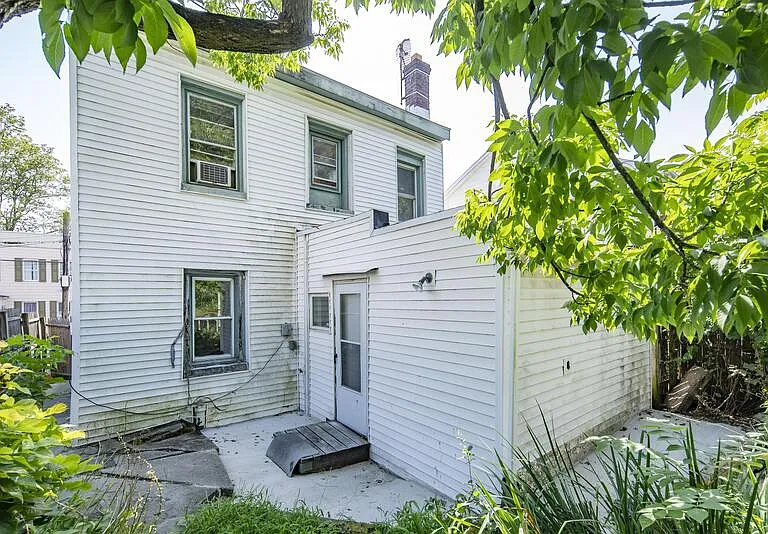 25 Harrison Ave — Photo 6