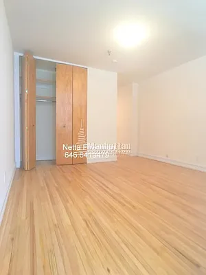 Rented by Manhattan Connection | media 9