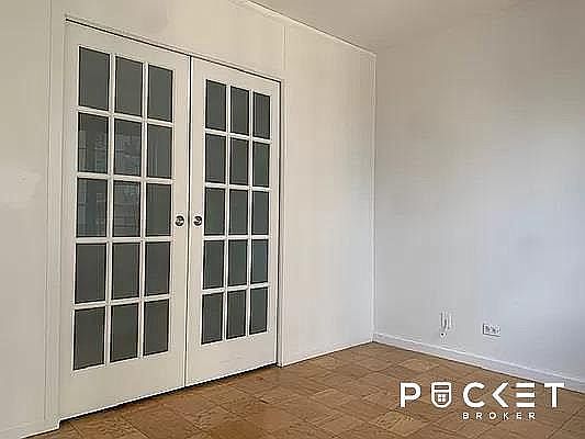 3rd image of 345 E 80th St APT 17D