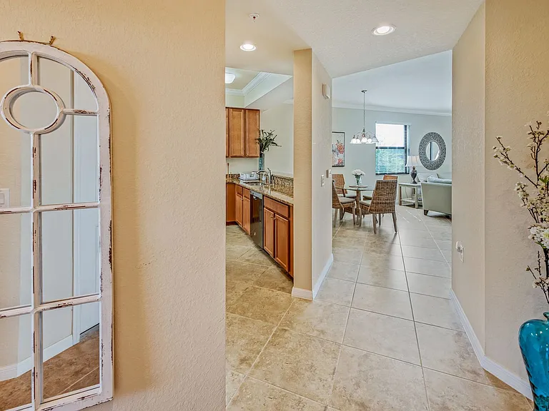 9735 Acqua Ct #621 — Photo 5