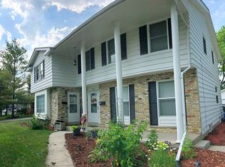 1112 Wilshire Pl, Waukesha, WI 53188