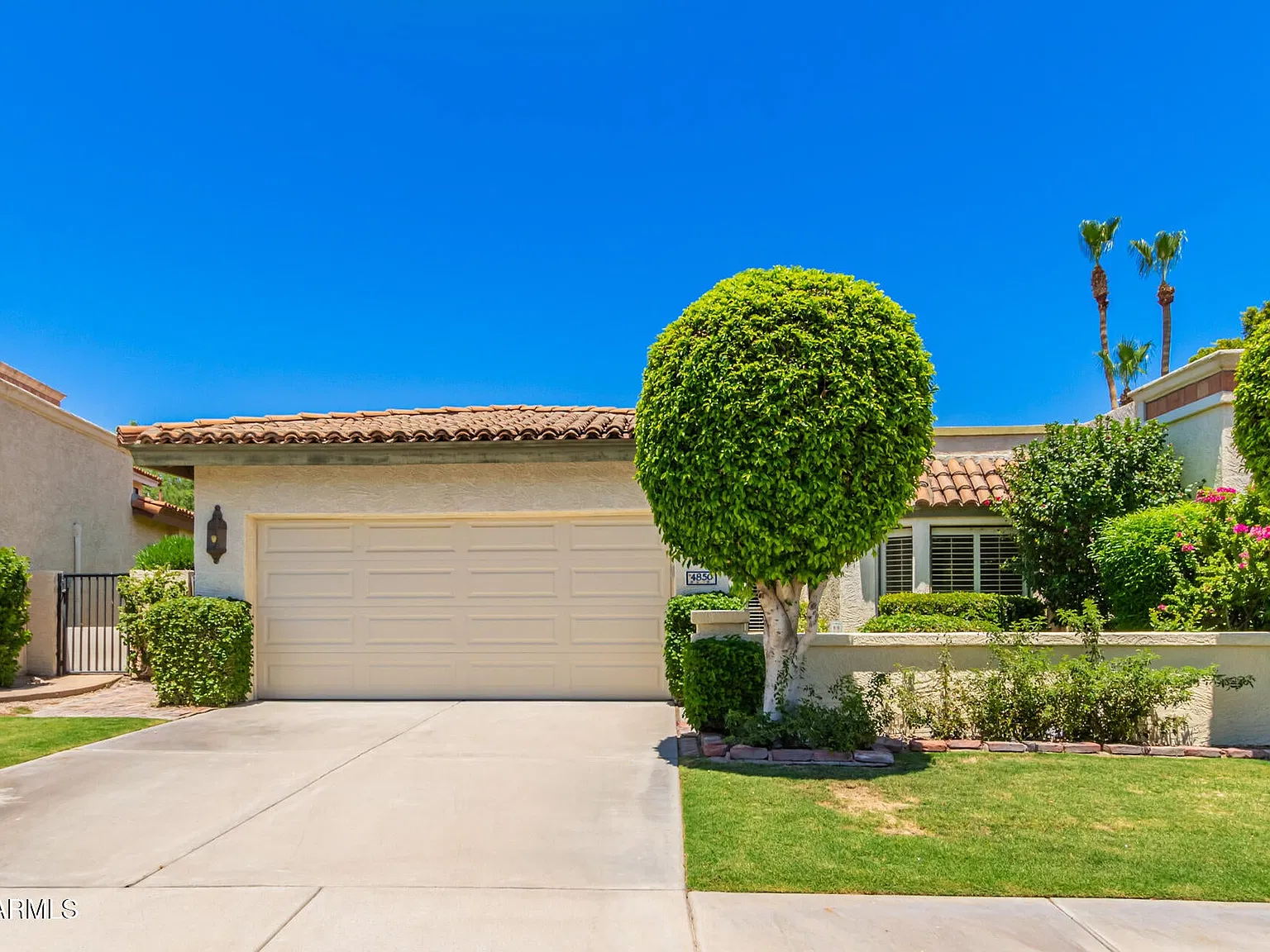 2 bed, $2,950 — Photo 1