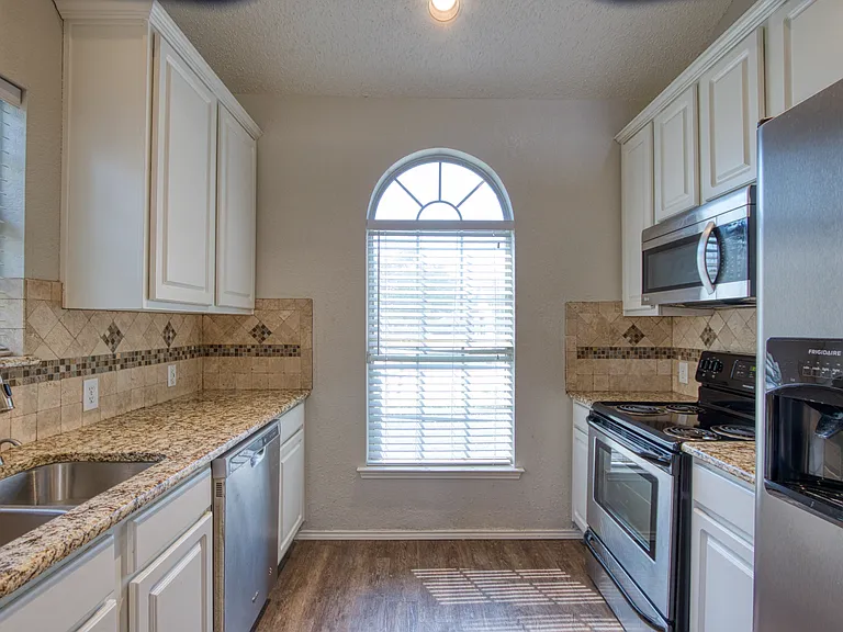 8400 Hickory St #4502 — Photo 11