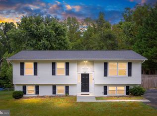 225 Oak Grove Ln, Stafford, VA 22556