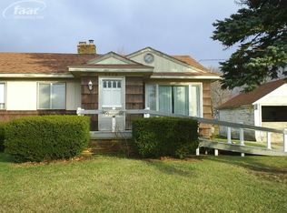 4270 Hill Rd, Swartz Creek, MI 48473