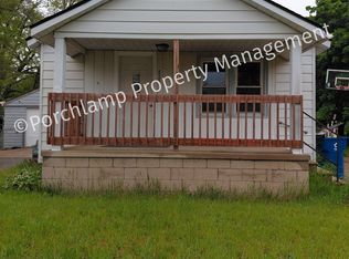 5038 Carson Ave SW, Wyoming, MI 49548