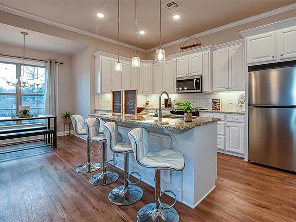 4th image of 7245 Jadewood Dr