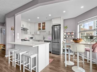 Brookman Place, Victoria, BC V8V 3N5