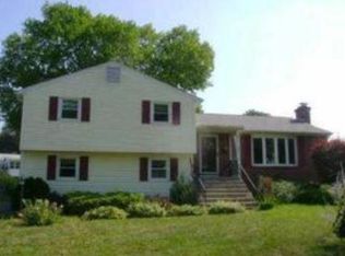 22 Chauncey Rd, Wethersfield, CT 06109
